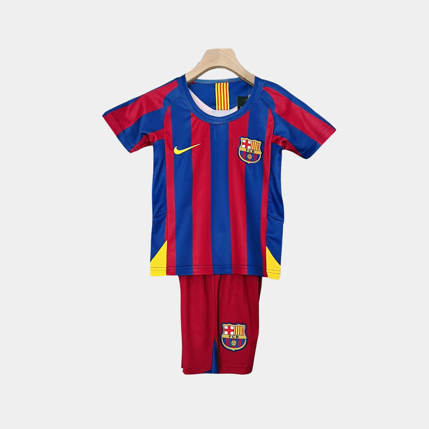 Retro Barcelona Kids Kit 2005-06 Home