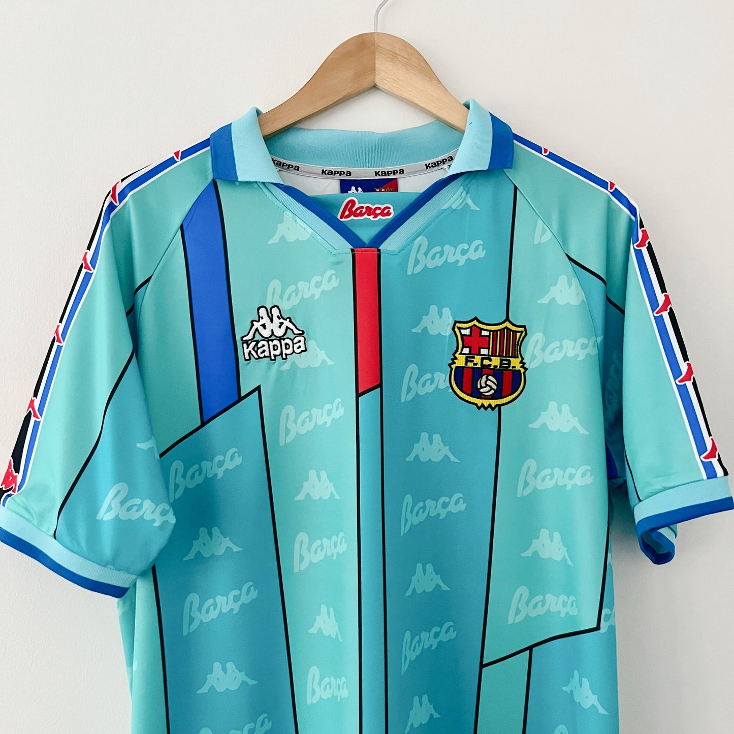 Retro Barcelona Shirt 1996-97 Away